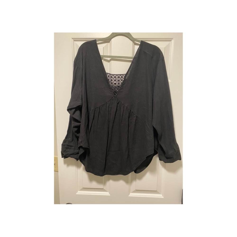 Free people linen top- black size medium